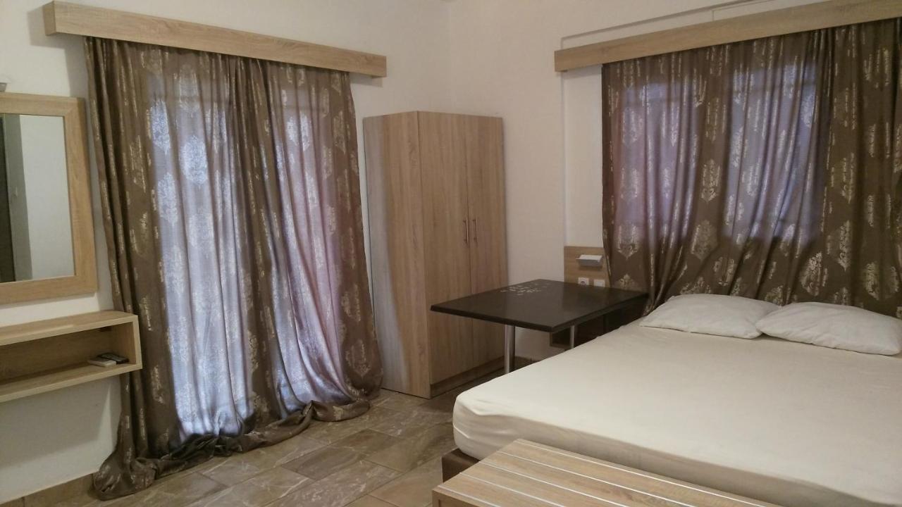Psarou Apartments Paralia Skotinis Luaran gambar