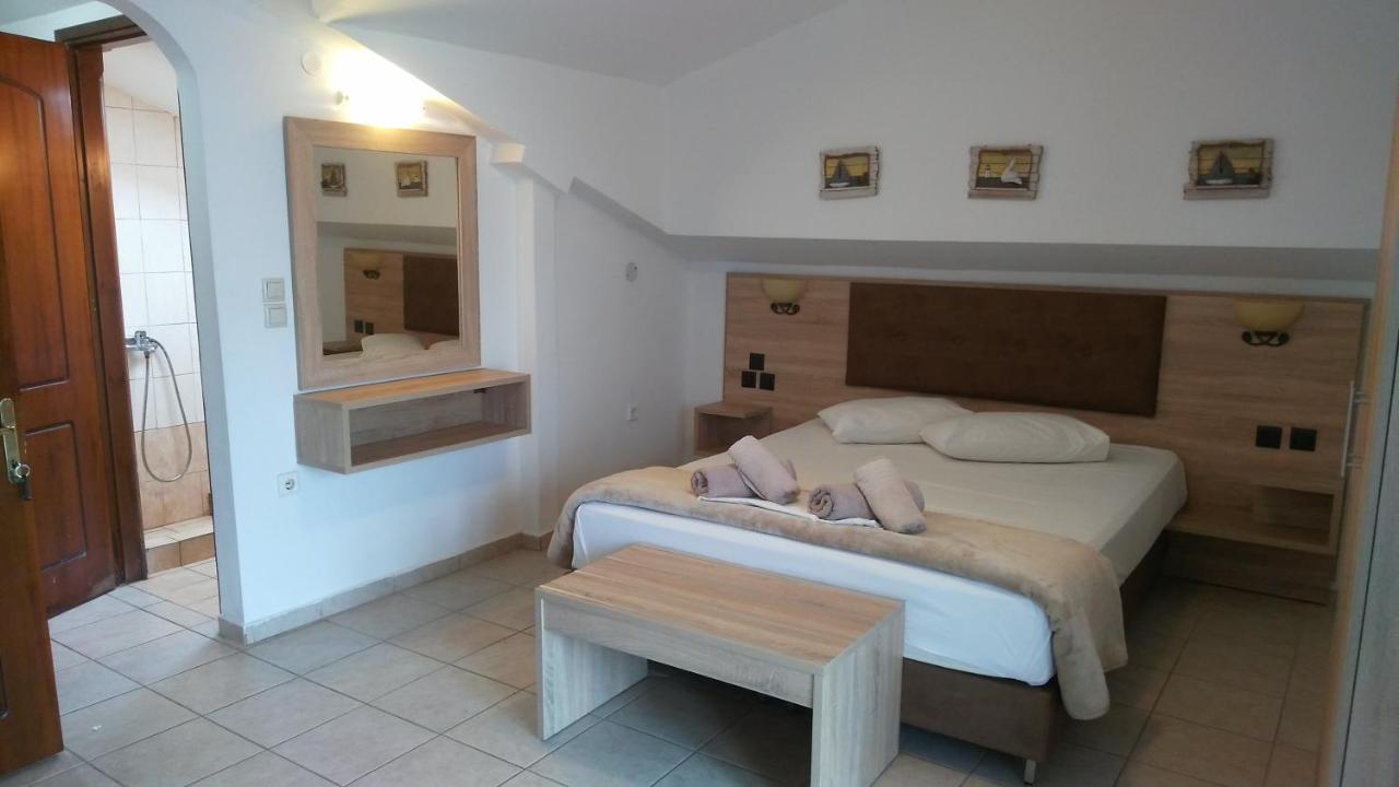 Psarou Apartments Paralia Skotinis Luaran gambar