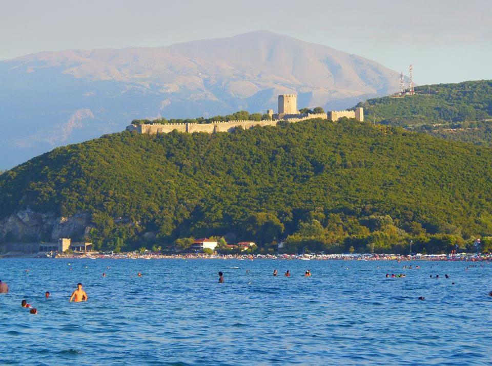 Psarou Apartments Paralia Skotinis Luaran gambar