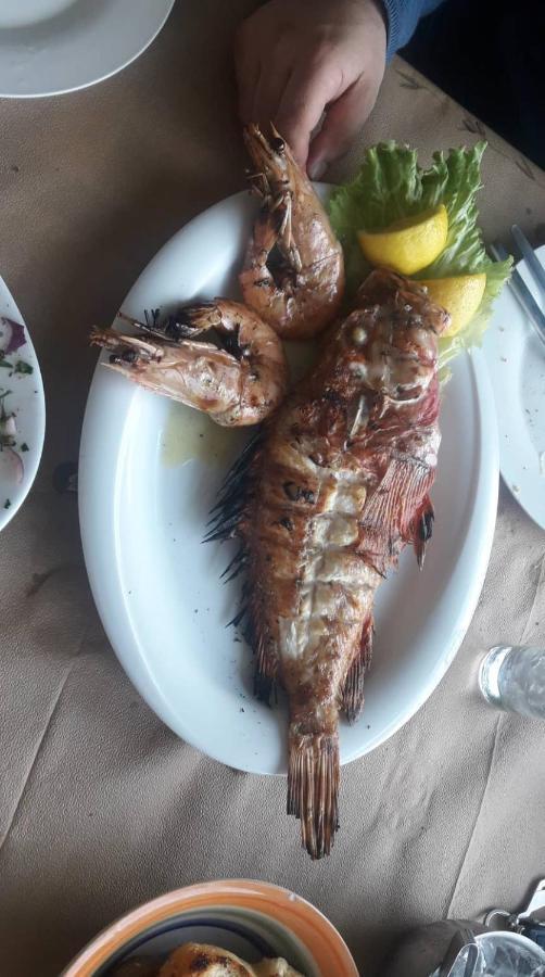 Psarou Apartments Paralia Skotinis Luaran gambar