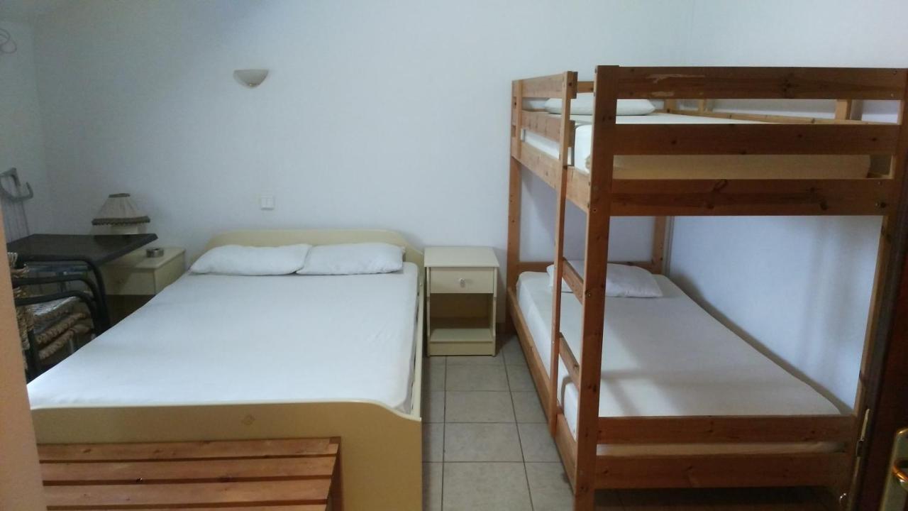 Psarou Apartments Paralia Skotinis Luaran gambar